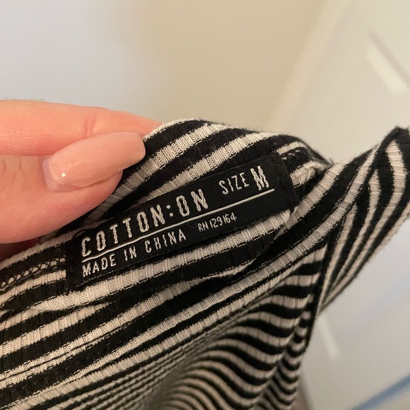 Cotton On Striped Top Size M - Picture 3 of 3